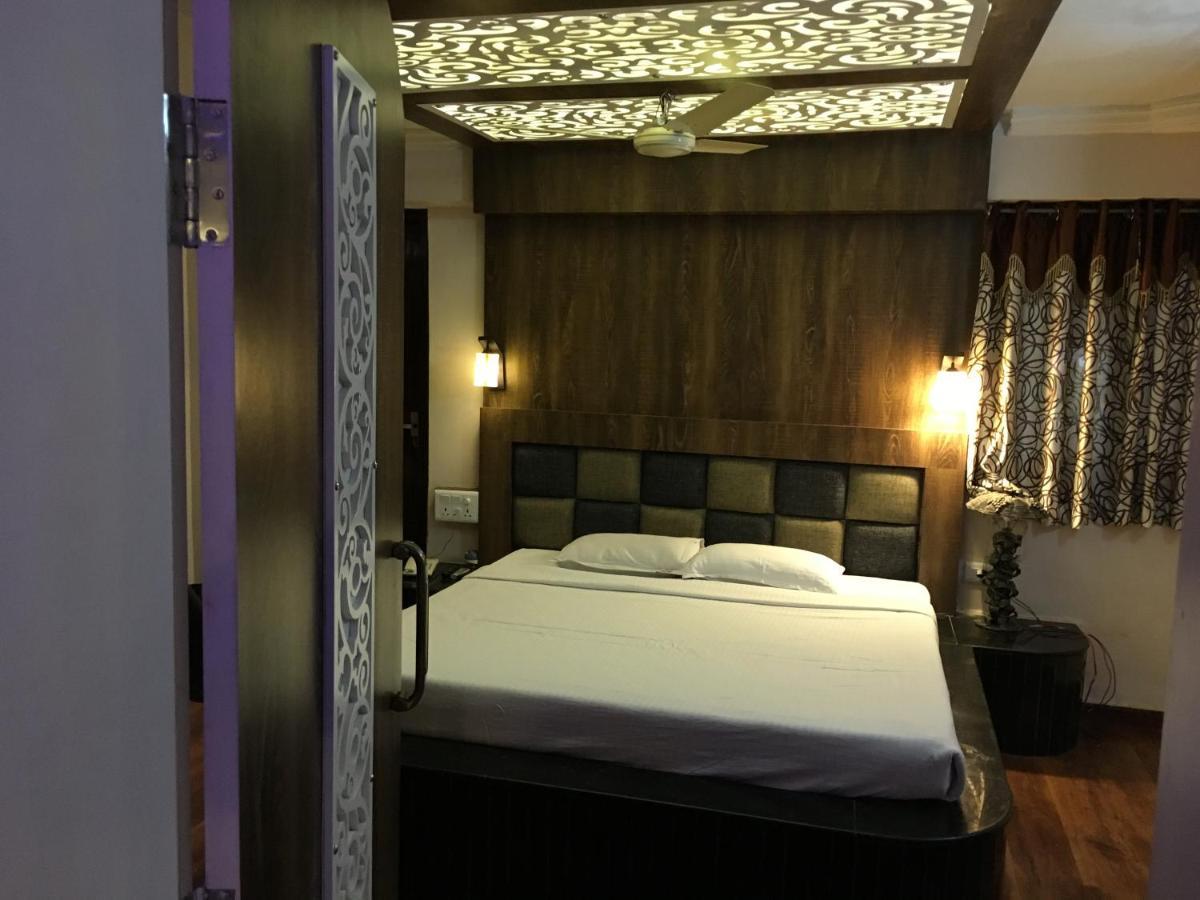 Hotel Grand Arjun Rāipur Exterior foto