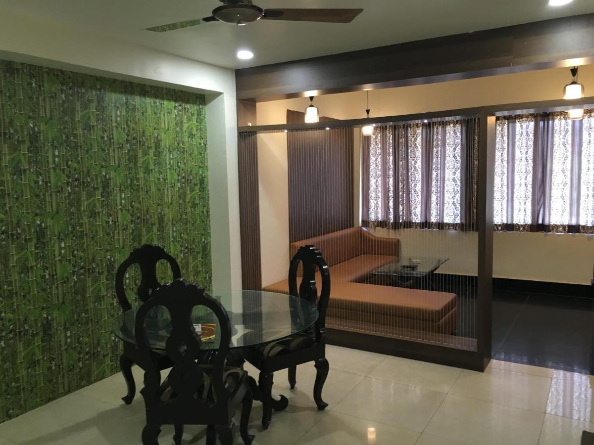 Hotel Grand Arjun Rāipur Exterior foto
